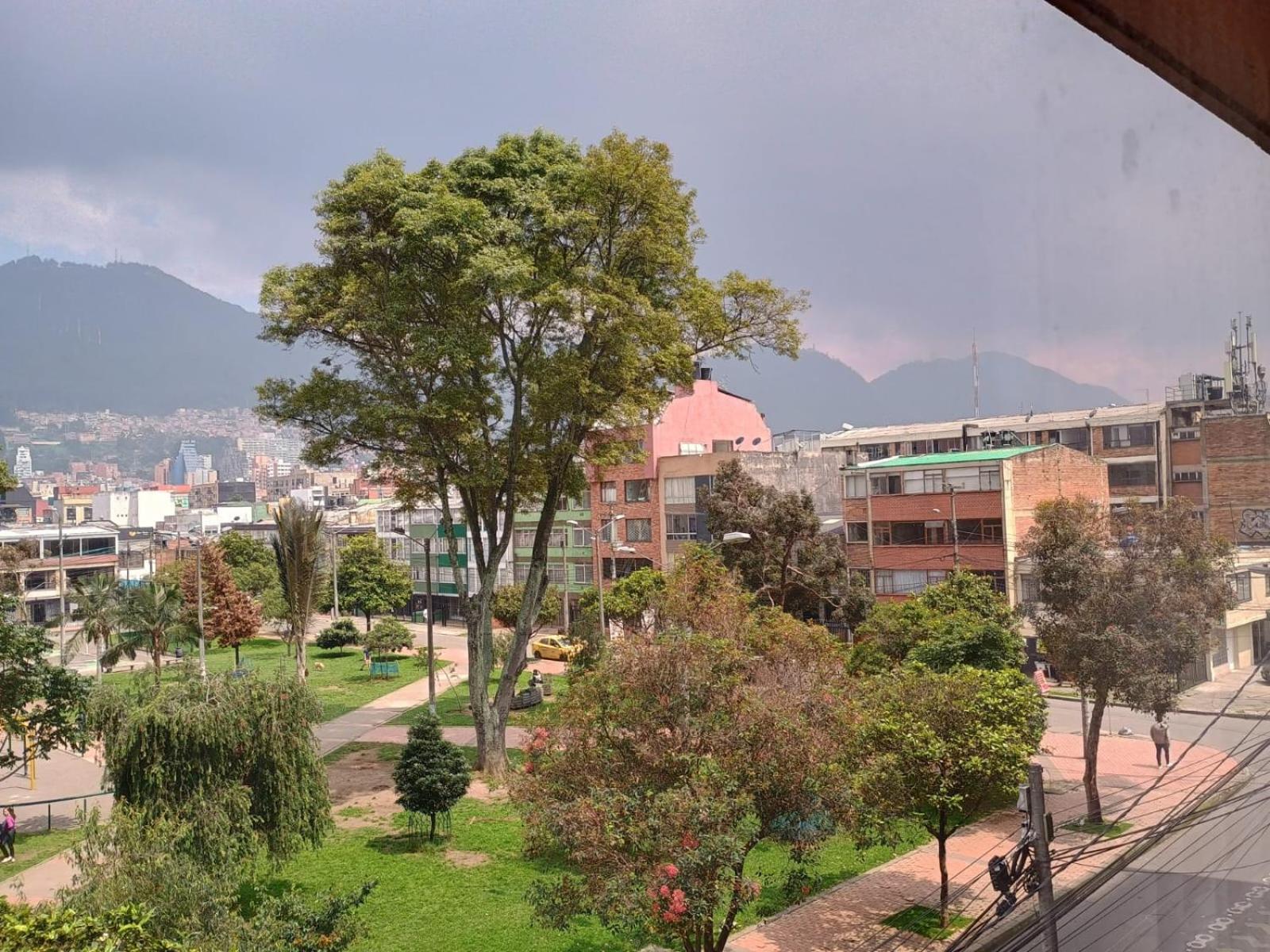 Hoteles Bogota Inn Galerias Экстерьер фото