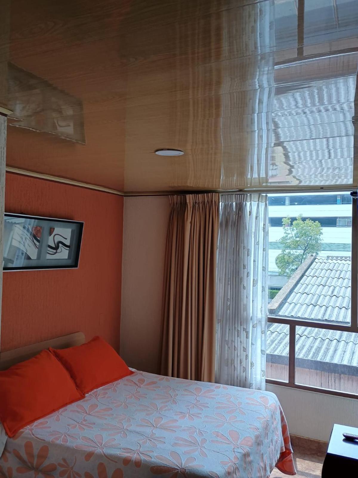Hoteles Bogota Inn Galerias Экстерьер фото